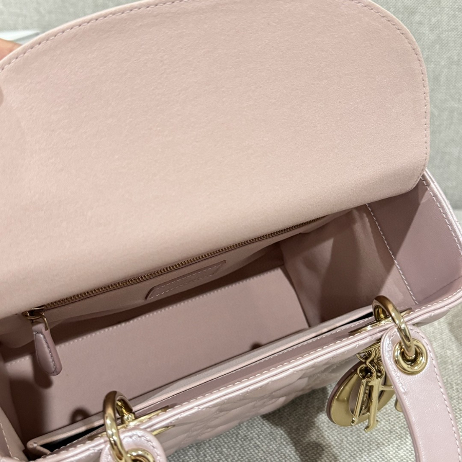 더미러THE Mirror_사진_20260109_5.jpg