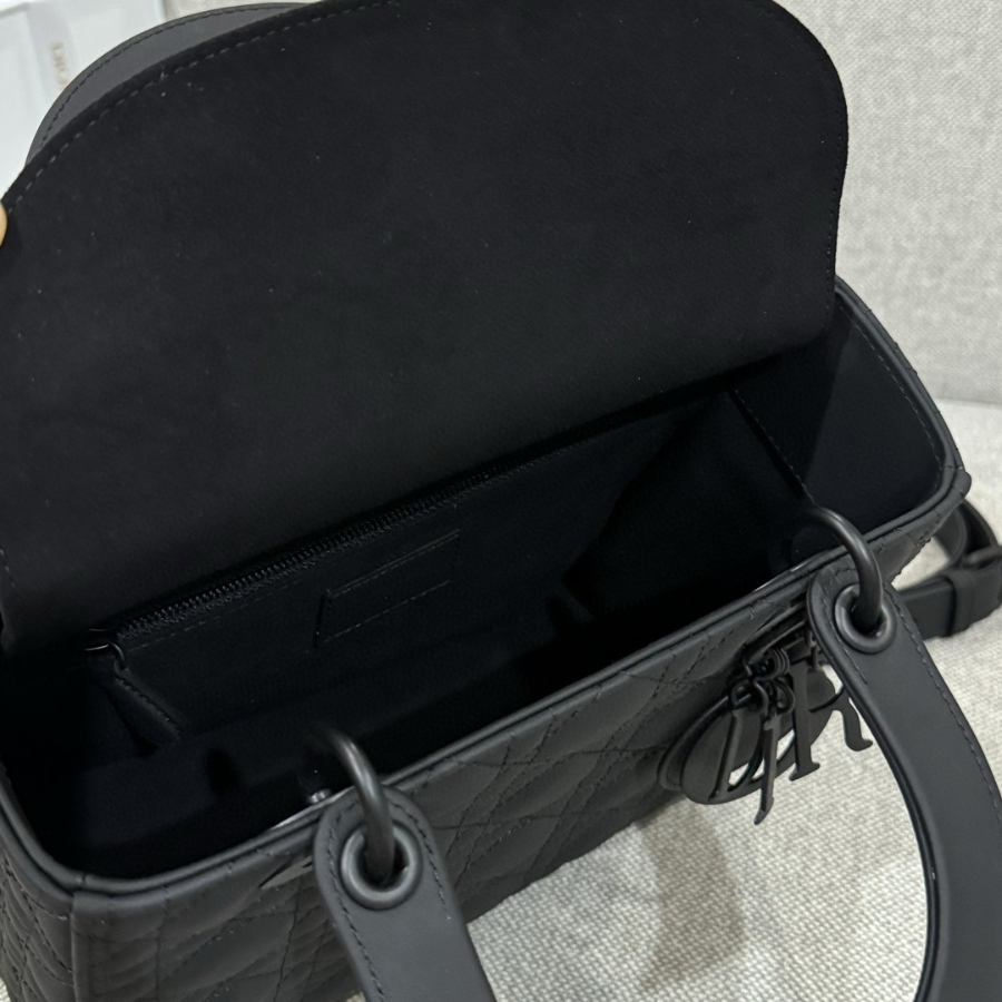 더미러THE Mirror_사진_20260109_6.jpg