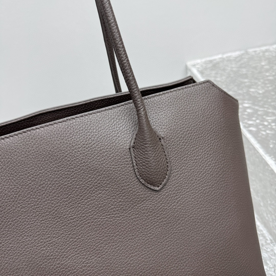 더미러THE Mirror_사진_20260111_5.jpg