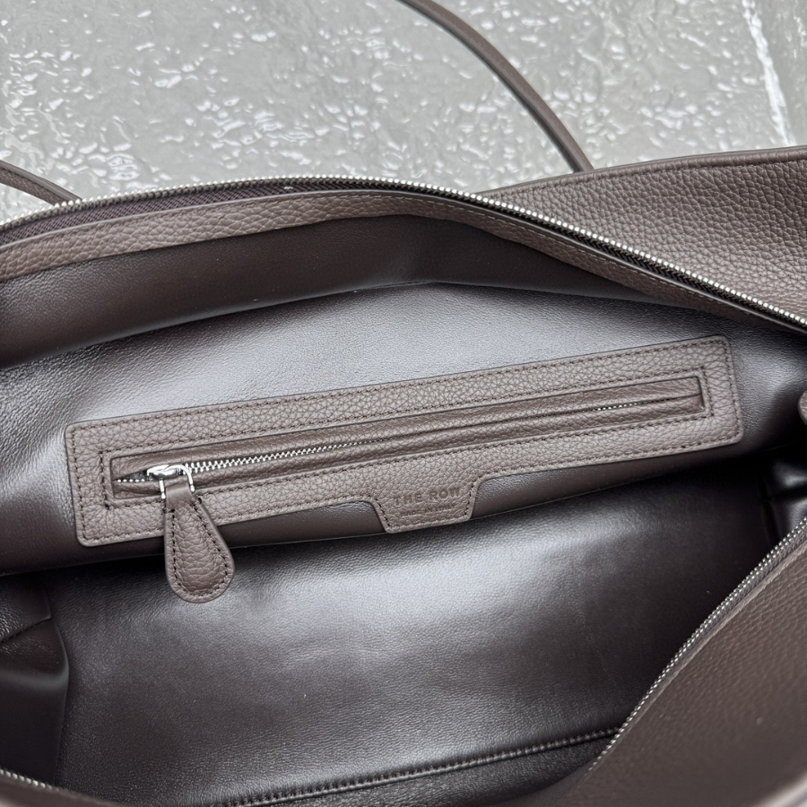 더미러THE Mirror_사진_20260111_10.jpg