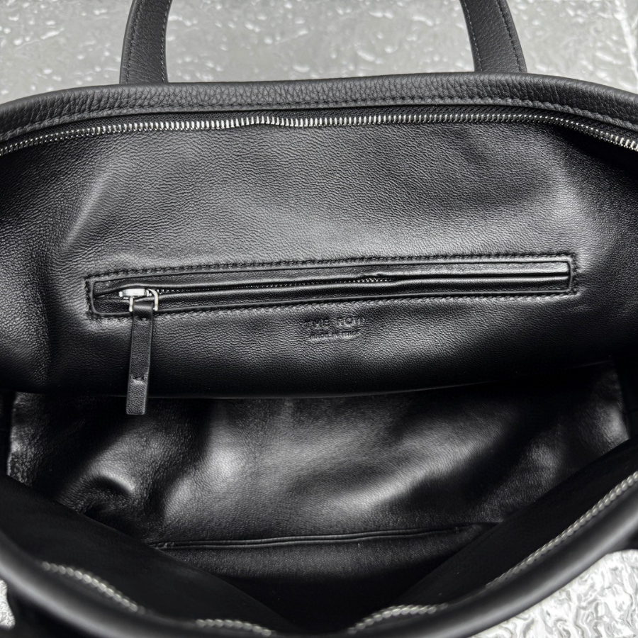 더미러THE Mirror_사진_20260111_11.jpg