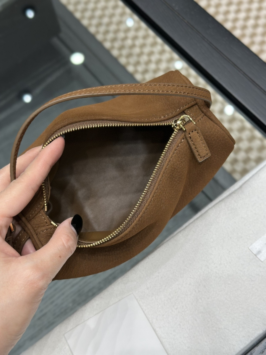 더미러THE Mirror_사진_20260315_7.jpg