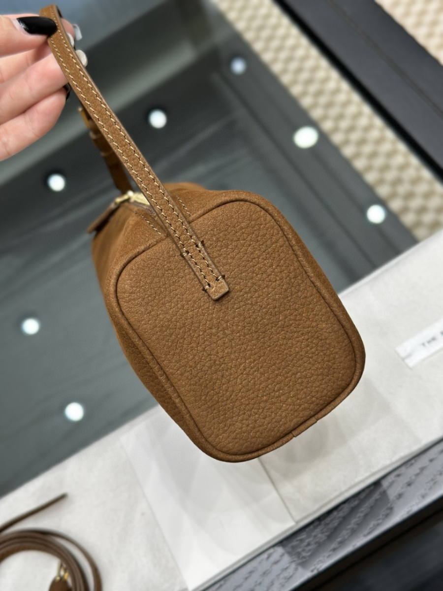 더미러THE Mirror_사진_20260315_6.jpg