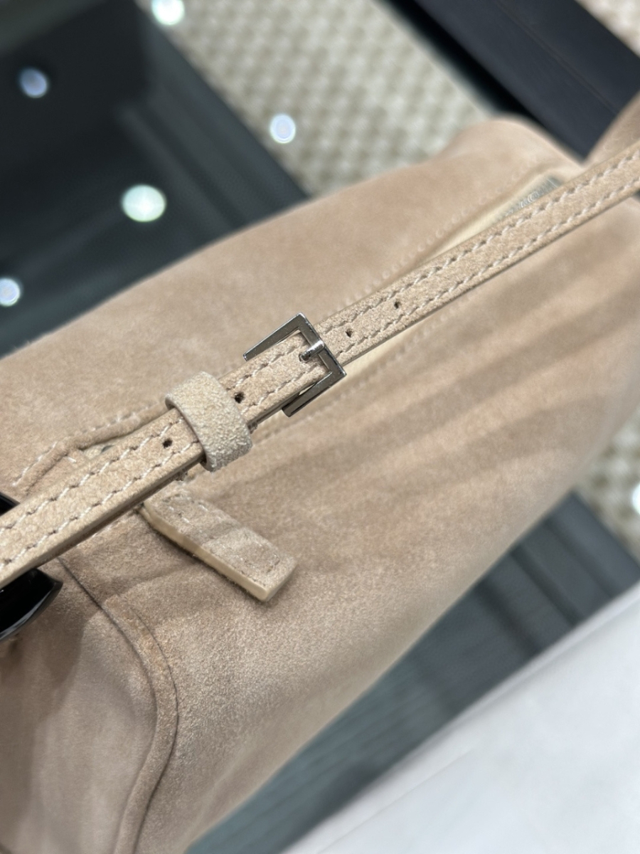 더미러THE Mirror_사진_20260315_4.jpg