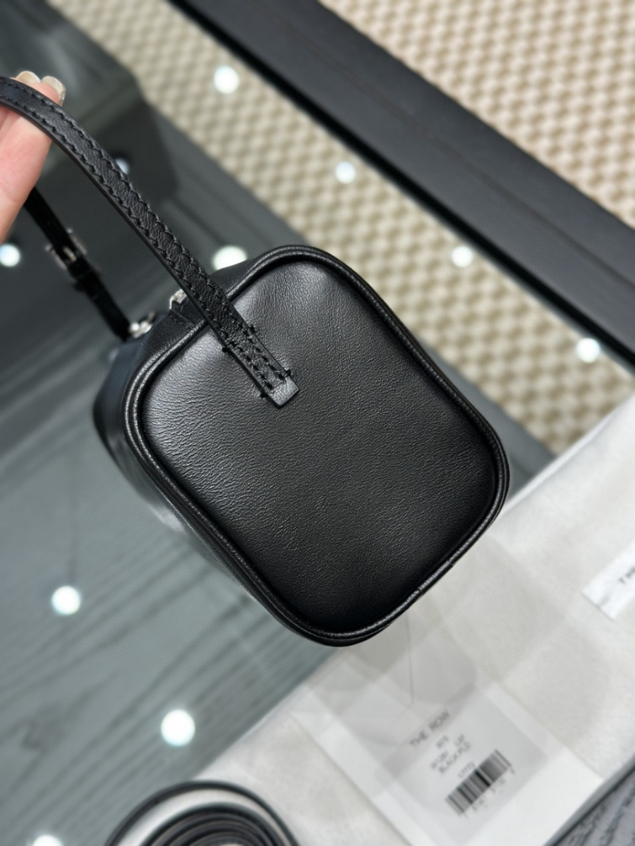 더미러THE Mirror_사진_20260315_5.jpg