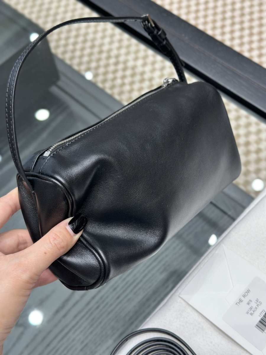 더미러THE Mirror_사진_20260315_7.jpg