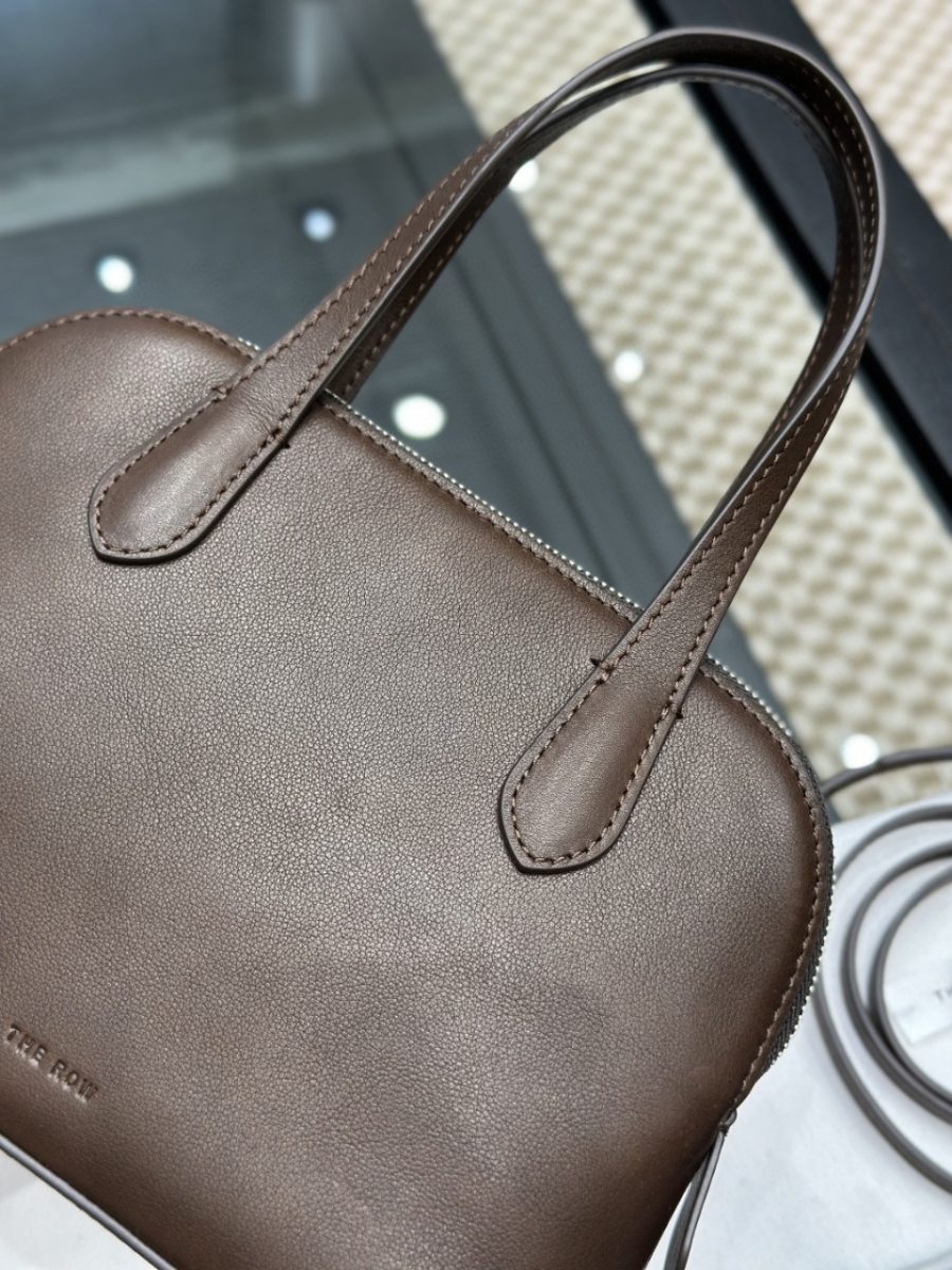 더미러THE Mirror_사진_20260315_4.jpg