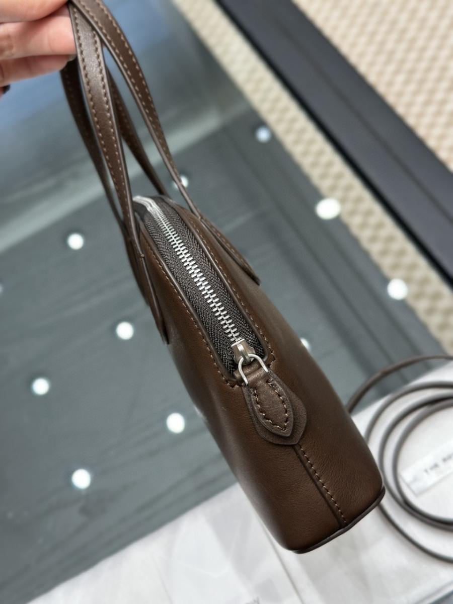 더미러THE Mirror_사진_20260315_5.jpg