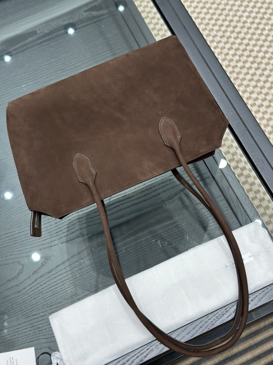 더미러THE Mirror_사진_20260315_2.jpg