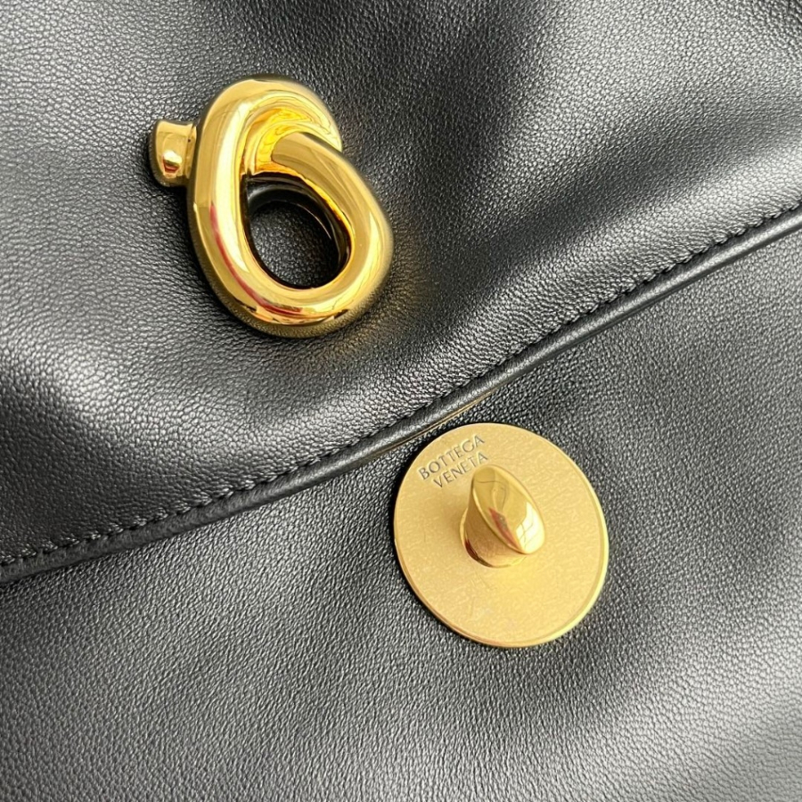 더미러THE Mirror_사진_20260316_8.jpg