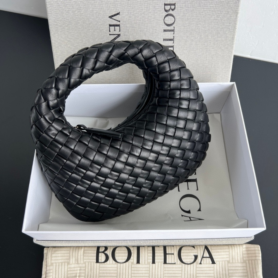 더미러THE Mirror_사진_20260407_1.jpg